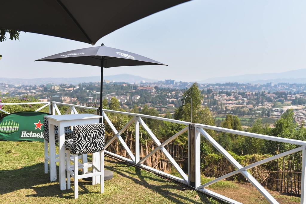 Pili Pili Boutique Hotel Kigali Bagian luar foto