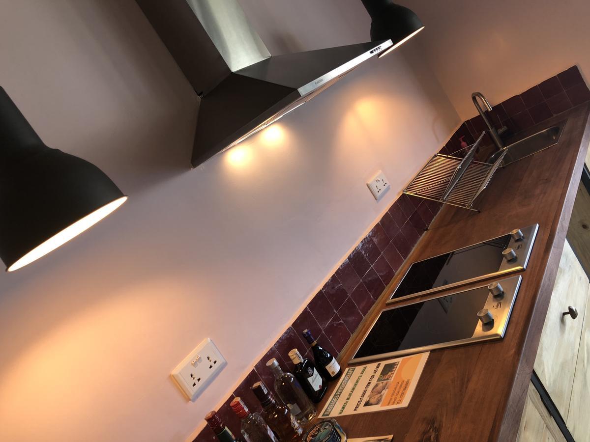Pili Pili Boutique Hotel Kigali Bagian luar foto
